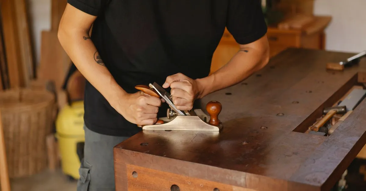 How to Build and Upgrade the Workbench | All Craftable Items — cover image