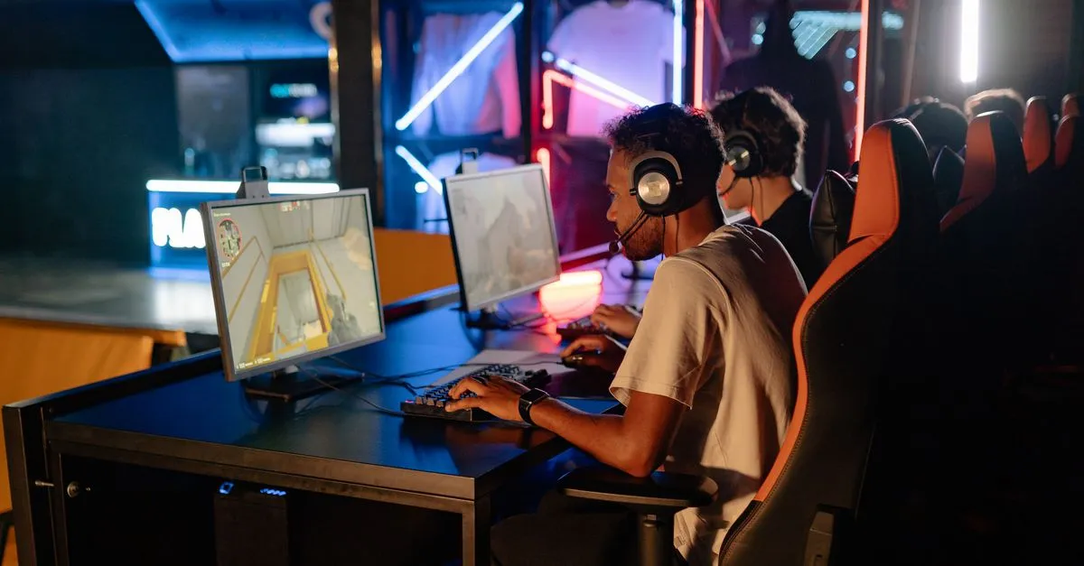 How to Play Online and Local Multiplayer — cover image